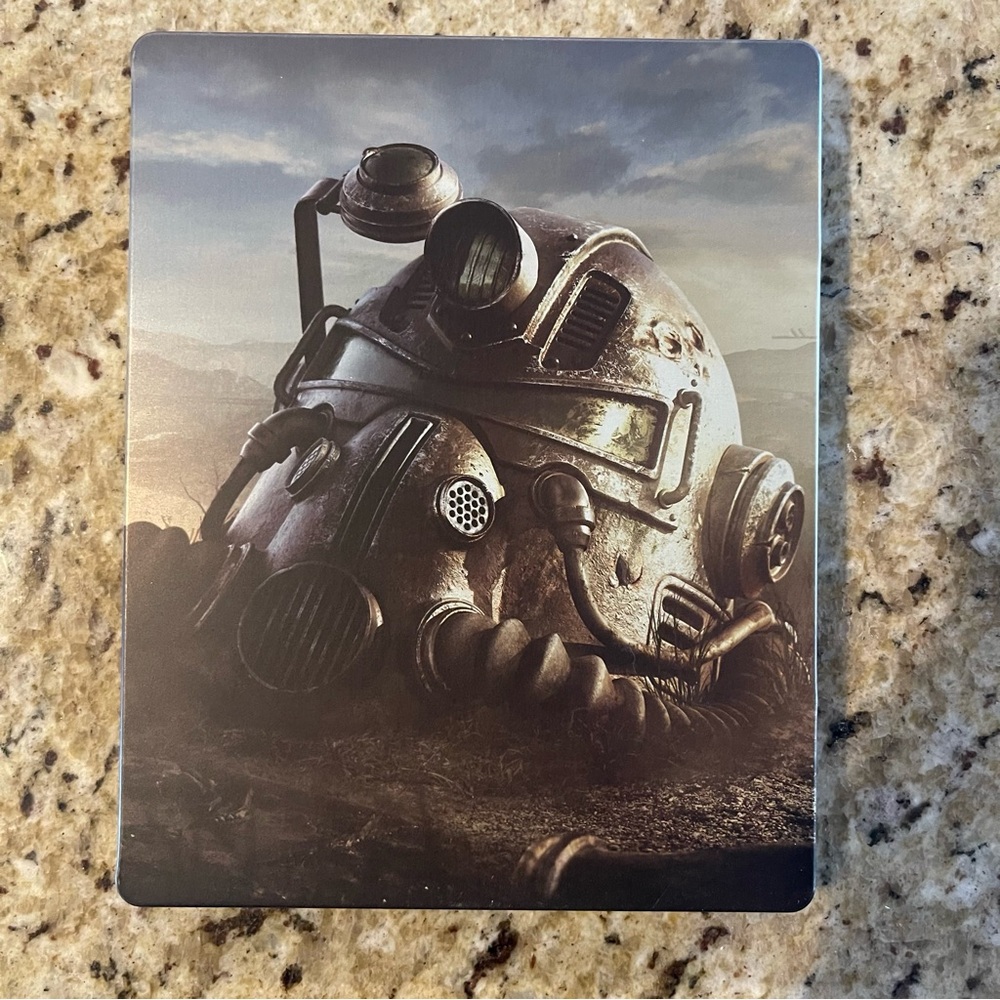 Fallout Steelbook Case with PS4 game